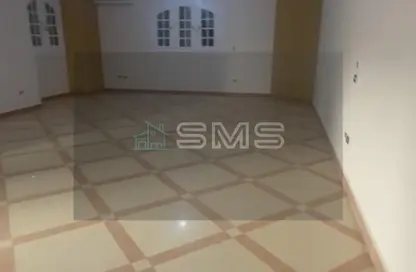 شقة - 3 غرف نوم - 2 حمامات للايجار في غرب الجولف - كمبوندات القطامية - القطامية - مدينة القاهرة الجديدة - القاهرة