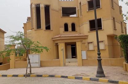 فيلا - 8 غرف نوم - 6 حمامات للبيع في لاتيرا - المستثمرين الجنوبية - مدينة القاهرة الجديدة - القاهرة