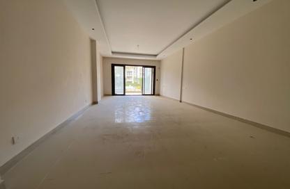 Apartment - 3 - 2 for sale in The Address East - 90 Street - The 5th Settlement - New Cairo City - Cairo
