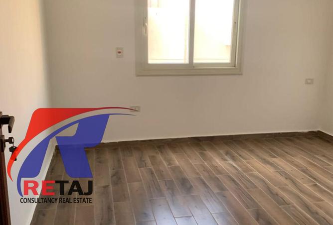 101771335 - Property Image 2