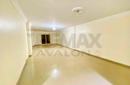Apartment - 3 Bedrooms - 3 Bathrooms for sale in Al Sayeda Sakina Bint Al Hussein St. - Kafr Abdo - Roushdy - Hay Sharq - Alexandria