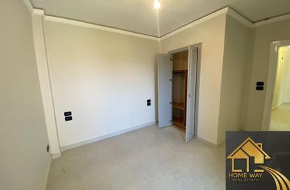 Apartment - 2 Bedrooms - 1 Bathroom for rent in El Rehab Extension - Al Rehab - New Cairo City - Cairo