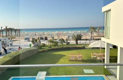 منزل مزدوج - 4 غرف نوم - 4 حمامات للبيع في أمواج - سيدي عبد الرحمن - الساحل الشمالي