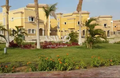 بناية كاملة - استوديو - 1 حمام للبيع في مدينة الشروق - القاهرة