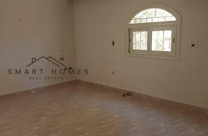 شقة - 4 غرف نوم - 2 حمامات للايجار في الحي العاشر - الشيخ زايد - الجيزة