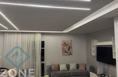 شقة - 3 غرف نوم - 2 حمامات للبيع في B10 - مدينتي - القاهرة