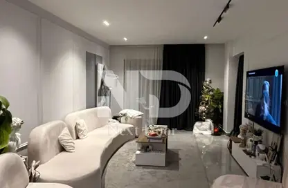 شقة - 2 غرف نوم - 2 حمامات للبيع في جاليريا  مون فالى - المستثمرين الجنوبية - مدينة القاهرة الجديدة - القاهرة