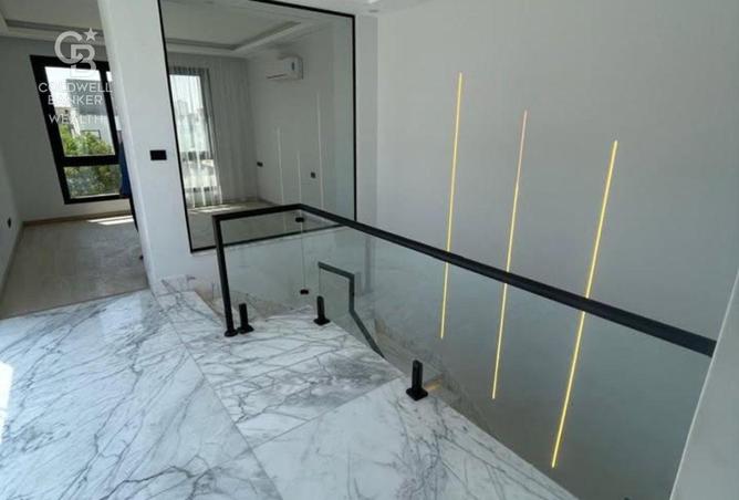 52723186 - Property Image 3