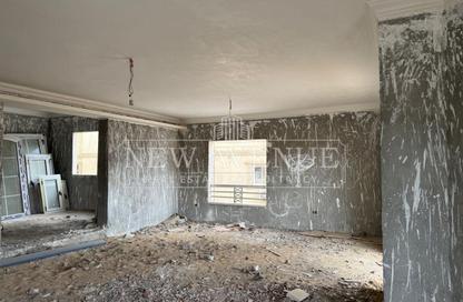 Apartment - 3 Bedrooms - 3 Bathrooms for sale in Qatr Al Nada St. - 9th District - Obour City - Qalyubia