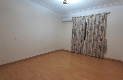 Office Space - Studio - 2 Bathrooms for rent in Gameat Al Dewal Al Arabeya St. - Mohandessin - Giza