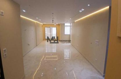 Apartment - 3 Bedrooms - 3 Bathrooms for rent in Garden Residence - Hyde Park - New Cairo City - Cairo