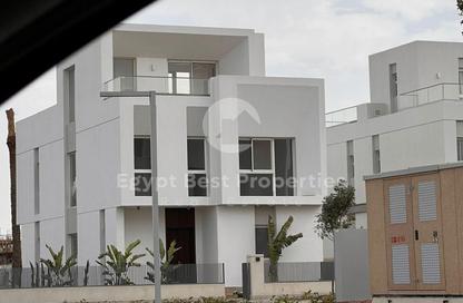 Villa - 4 Bedrooms - 3 Bathrooms for sale in Elan - Cairo Gate - Sheikh Zayed Compounds - Sheikh Zayed City - Giza