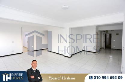 Apartment - 3 Bedrooms - 2 Bathrooms for sale in Bolkly - Hay Sharq - Alexandria