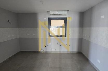 شقة - 2 - 3 للبيع في فيلدج ويست - كمبوندات الشيخ زايد - الشيخ زايد - الجيزة