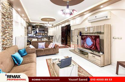 Apartment - 3 Bedrooms - 2 Bathrooms for sale in Al Geish Road - Camp Chezar - Hay Wasat - Alexandria