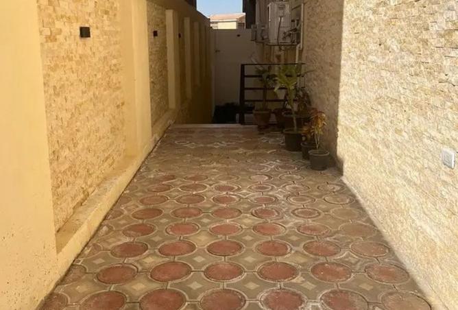 97133411 - Property Image 2