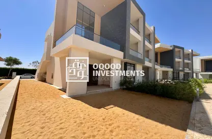 Chalet - 2 Bedrooms - 2 Bathrooms for sale in Azha - Al Ain Al Sokhna - Suez