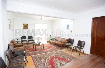 Clinic - 2 Bedrooms - 1 Bathroom for sale in Glim - Hay Sharq - Alexandria