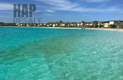 شاليه - 3 غرف نوم - 3 حمامات للبيع في سوان ليك الساحل الشمالي - قسم الضبعة - الساحل الشمالي