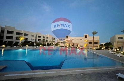 Chalet - 2 Bedrooms - 2 Bathrooms for sale in Azha - Al Ain Al Sokhna - Suez