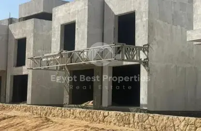 Villa - 4 Bedrooms - 5 Bathrooms for sale in Stei8ht - The 1st Settlement - New Cairo City - Cairo