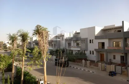 فيلا - 4 غرف نوم - 3 حمامات للايجار في مدينة وصال - كمبوندات الشروق - مدينة الشروق - القاهرة