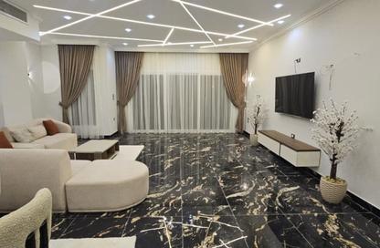 Apartment - 3 Bedrooms - 4 Bathrooms for rent in Hyde Park Central - The 6th Settlement - New Cairo City - Cairo