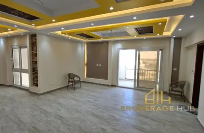 Apartment - 3 Bedrooms - 2 Bathrooms for rent in Garden Residence - Hyde Park - New Cairo City - Cairo