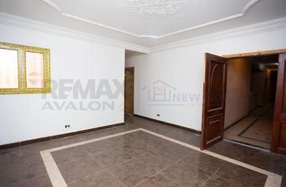 Apartment - 3 Bedrooms - 3 Bathrooms for sale in Glim - Hay Sharq - Alexandria