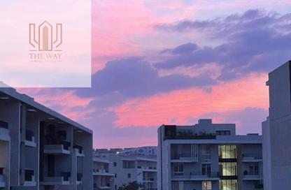 Apartment - 2 Bedrooms - 3 Bathrooms for sale in Pyramids Hills - Cairo Alexandria Desert Road - 6 October City - Giza Apartment - 2 Bedrooms - 3 Bathrooms for sale in Pyramids Hills - Cairo Alexandria Desert Road - 6 October City - Giza