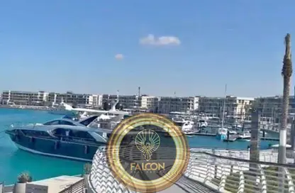 شاليه - 3 غرف نوم - 3 حمامات للبيع في سيشور - راس الحكمة - الساحل الشمالي