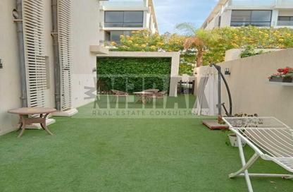 Apartment - 2 Bedrooms - 2 Bathrooms for sale in Lake View Residence - 5th Settlement Compounds - The 5th Settlement - New Cairo City - Cairo