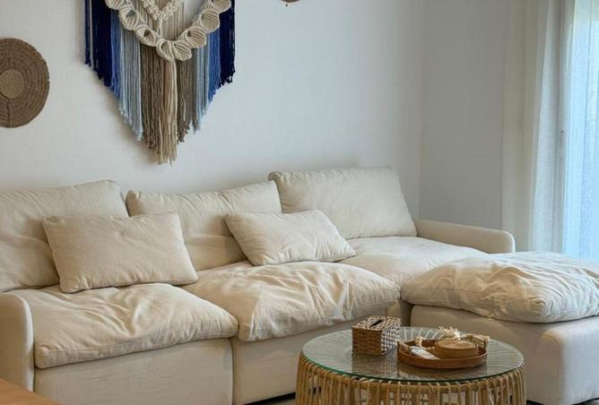 72182351 - Property Main Image