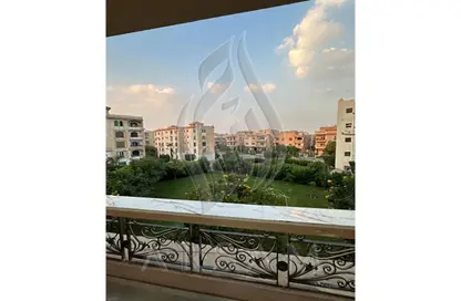 Apartment - 3 Bedrooms - 3 Bathrooms for sale in Al Shouyfat St. - District 1 - The 5th Settlement - New Cairo City - Cairo