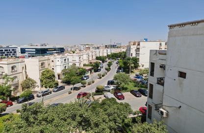 Bungalow - Studio - 1 Bathroom for rent in Hadayek Al Mohandessin - 4th District - Sheikh Zayed City - Giza