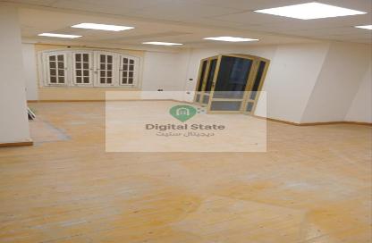 Office Space - 7+ Bedrooms - 5 Bathrooms for sale in Al Nasr St. - El Laselky - New Maadi - Hay El Maadi - Cairo