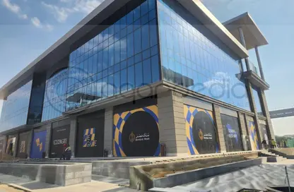 Retail - Studio - 1 Bathroom for sale in Golden Gate - South Teseen St. - The 5th Settlement - New Cairo City - Cairo