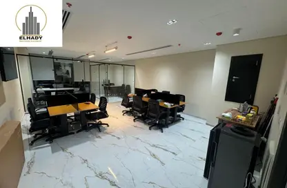 مساحات مكتبية - 3 حمامات للايجار في هايد بارك - مدينة القاهرة الجديدة - القاهرة