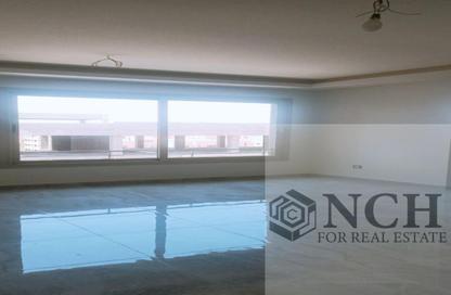 Apartment - 2 Bedrooms - 2 Bathrooms for sale in Palm Hills Village Gate - South Investors Area - New Cairo City - Cairo