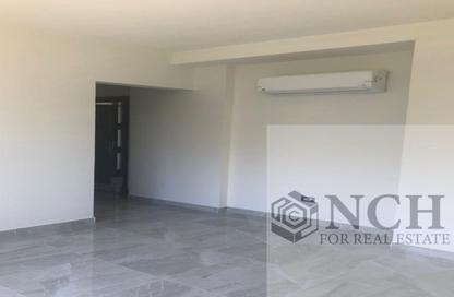 Apartment - 2 Bedrooms - 2 Bathrooms for sale in Palm Hills Village Gate - South Investors Area - New Cairo City - Cairo