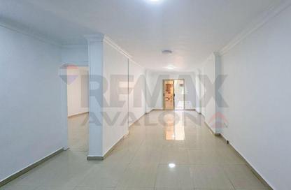 Apartment - 3 Bedrooms - 1 Bathroom for rent in Latin Quarter - Raml Station - Hay Wasat - Alexandria