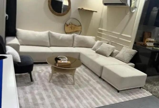 55998104 - Property Main Image