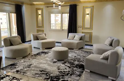 شقة - 3 غرف نوم - 2 حمامات للايجار في البنفسج 12 - البنفسج - مدينة القاهرة الجديدة - القاهرة