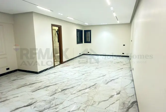108784390 - Property Image 2