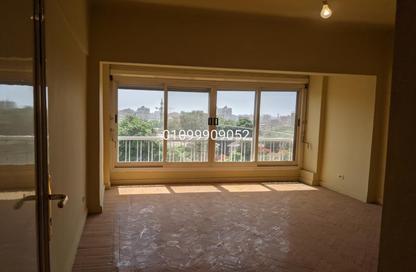 Apartment - 3 Bedrooms - 2 Bathrooms for sale in Zamalek - Cairo