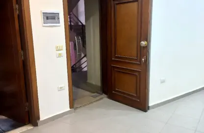 Office Space - 2 Bedrooms - 1 Bathroom for rent in Rawdat Zayed - 12th District - Sheikh Zayed City - Giza
