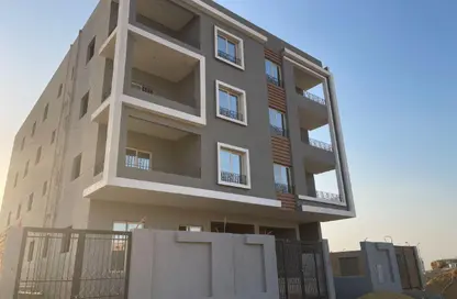 Apartment - 4 Bedrooms - 3 Bathrooms for sale in Bait Alwatan - The 5th Settlement - New Cairo City - Cairo