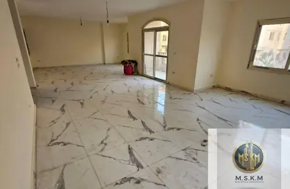 Apartment - 3 Bedrooms - 2 Bathrooms for rent in Mohamed Naguib Axis - Abou El Houl - New Cairo City - Cairo