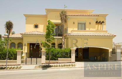 Apartment - 2 Bedrooms - 2 Bathrooms for sale in Uptown Cairo - Mokattam - Cairo