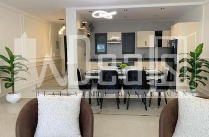 Apartment - 2 Bedrooms - 2 Bathrooms for sale in Lake View Residence - 5th Settlement Compounds - The 5th Settlement - New Cairo City - Cairo